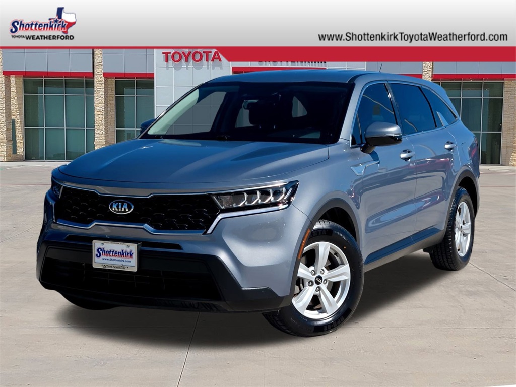 2021 Kia Sorento LX's photo