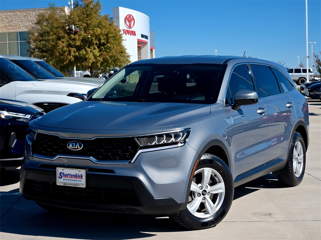 Used 2021 Kia Sorento LX with VIN 5XYRG4LC9MG068443 for sale in Hudson Oaks, TX