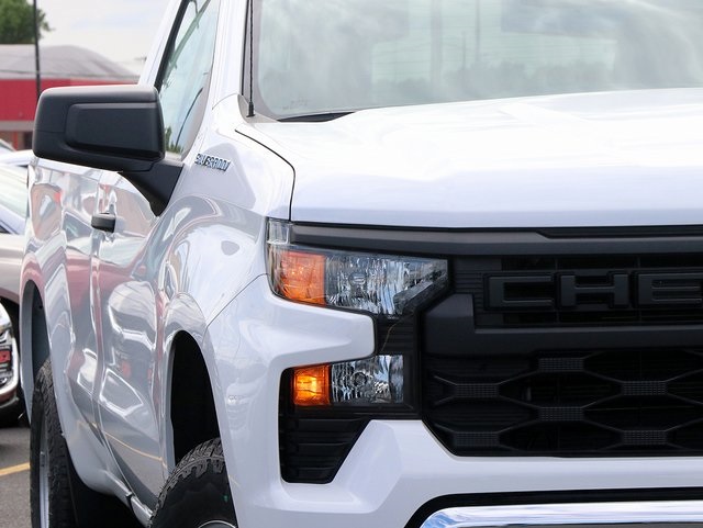 2025 Chevrolet Silverado 1500 photo 4