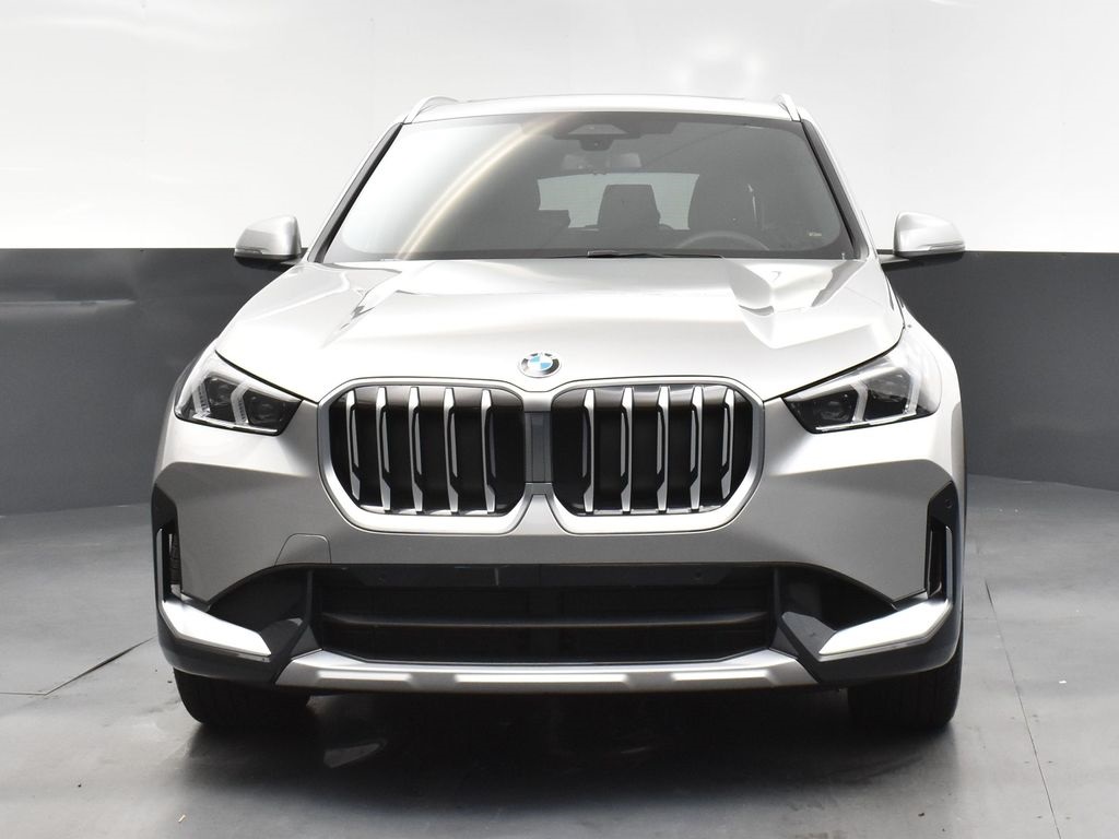 2025 Space Silver Metallic BMW X1 xDrive28i AWD SUV