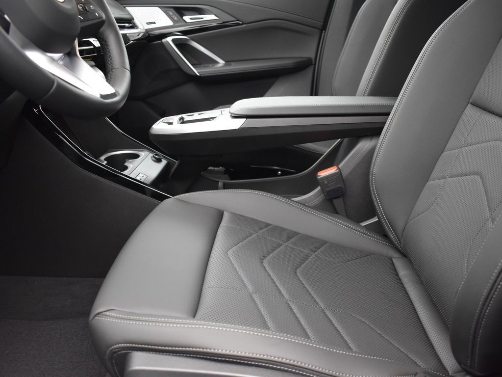 2025 Space Silver Metallic BMW X1 xDrive28i AWD SUV