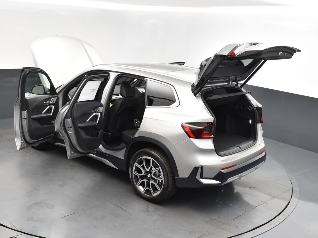 2025 Space Silver Metallic BMW X1 xDrive28i AWD SUV