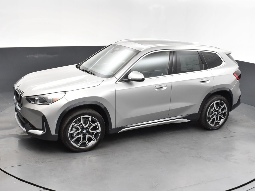 2025 Space Silver Metallic BMW X1 xDrive28i AWD SUV