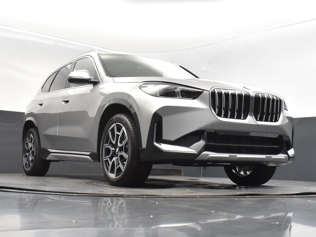 2025 Space Silver Metallic BMW X1 xDrive28i AWD SUV