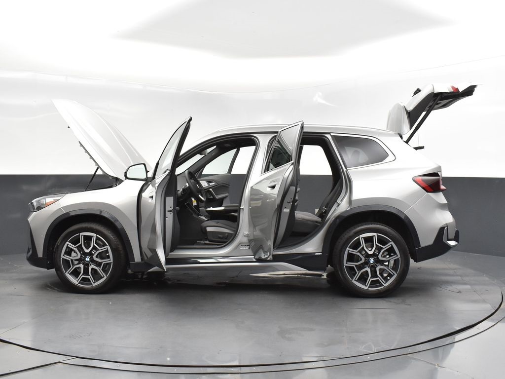 2025 Space Silver Metallic BMW X1 xDrive28i AWD SUV