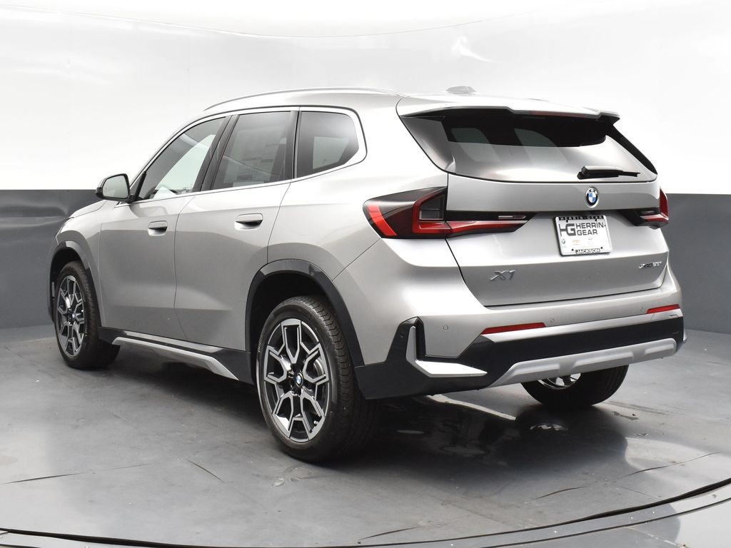 2025 Space Silver Metallic BMW X1 xDrive28i AWD SUV