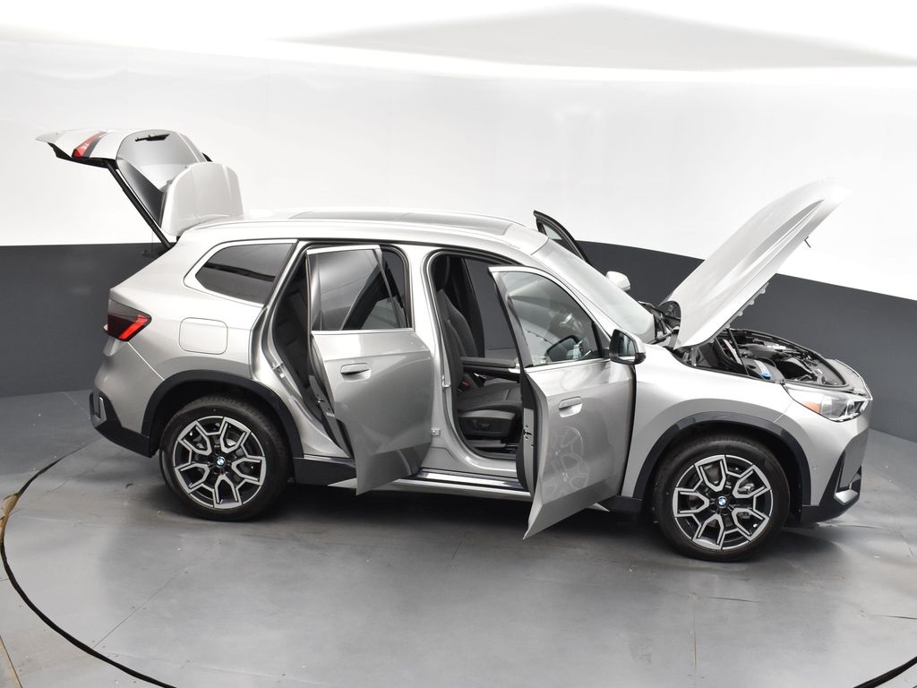 2025 Space Silver Metallic BMW X1 xDrive28i AWD SUV