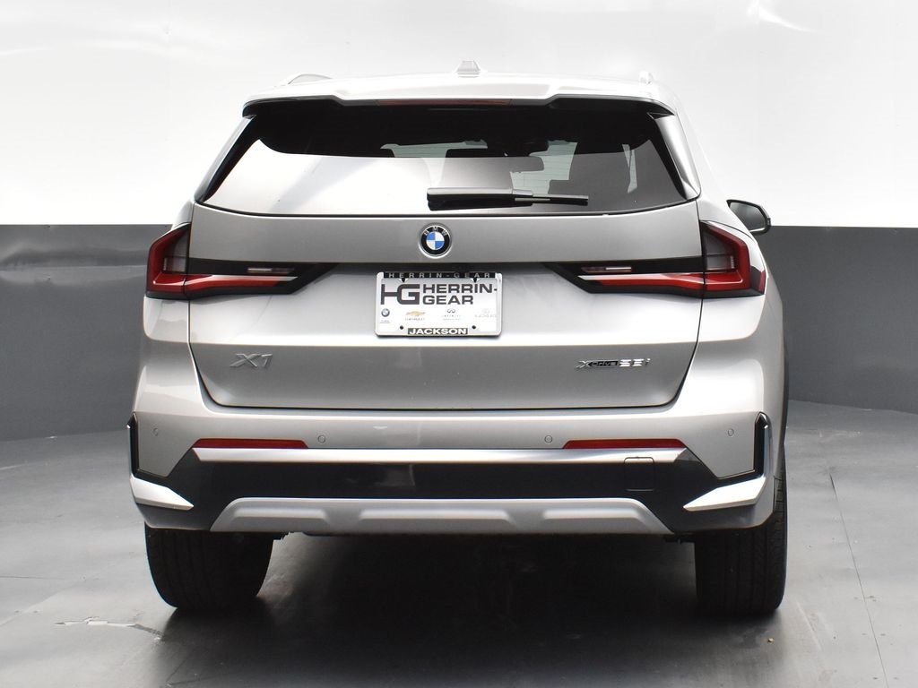 2025 Space Silver Metallic BMW X1 xDrive28i AWD SUV