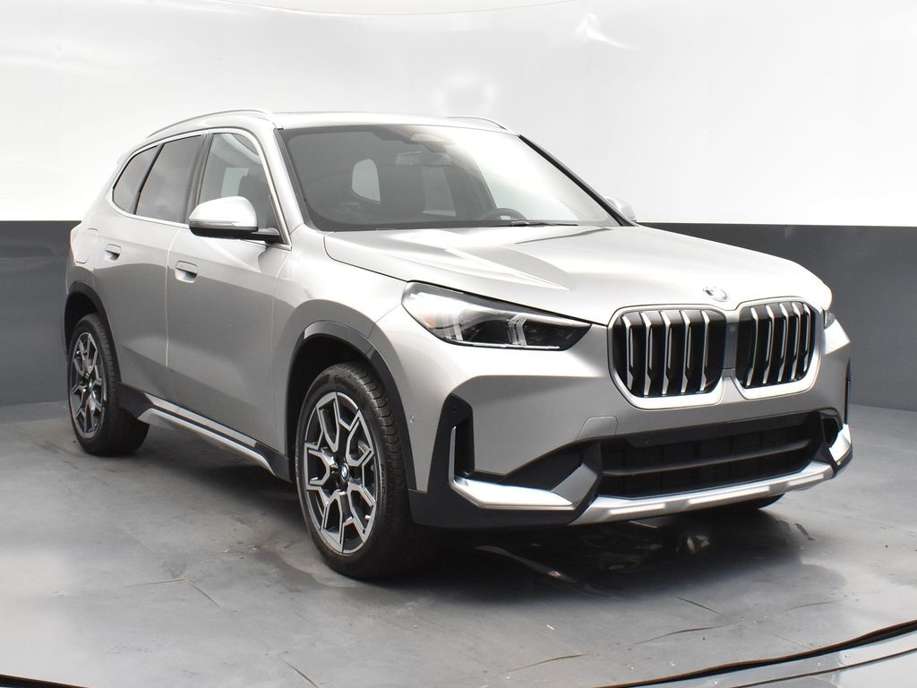 2025 Space Silver Metallic BMW X1 xDrive28i AWD SUV