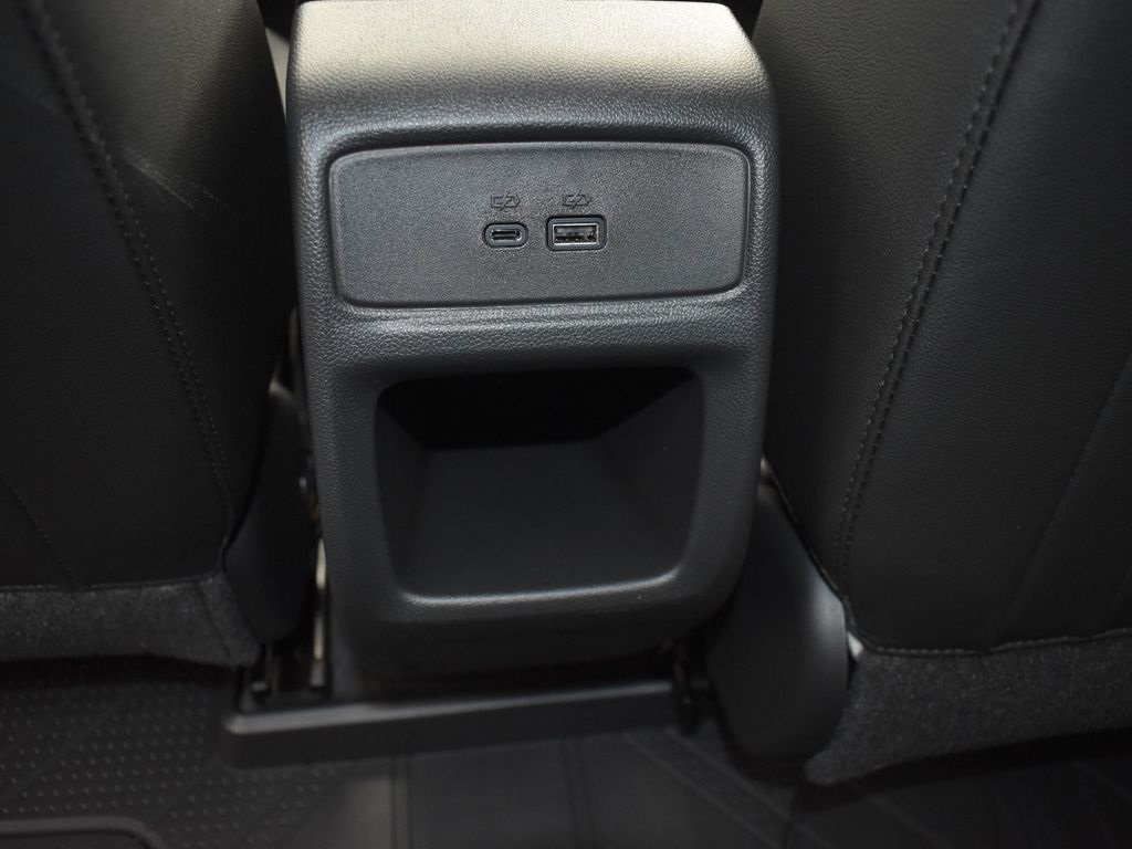 2025 Summit White Chevrolet Trax LT FWD SUV