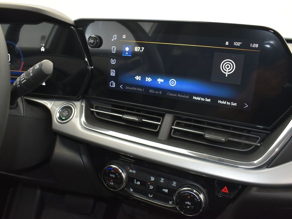 2025 Summit White Chevrolet Trax LT FWD SUV