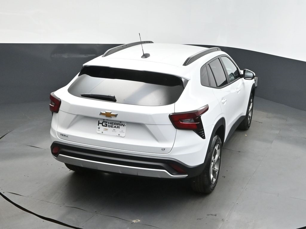2025 Summit White Chevrolet Trax LT FWD SUV