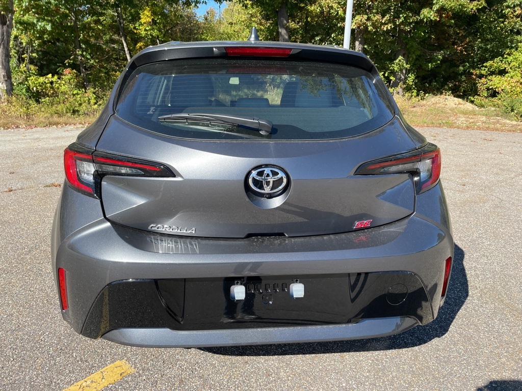 2025 Toyota Corolla SE photo 3