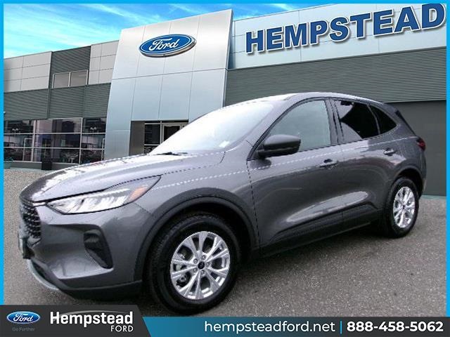 used 2025 Ford Escape car, priced at $26,625