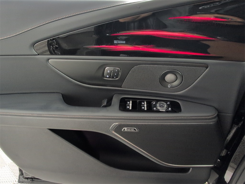 new 2025 Lincoln Nautilus car, priced at $59,521