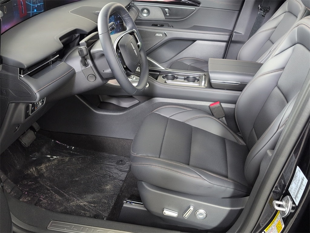 new 2025 Lincoln Nautilus car, priced at $59,521