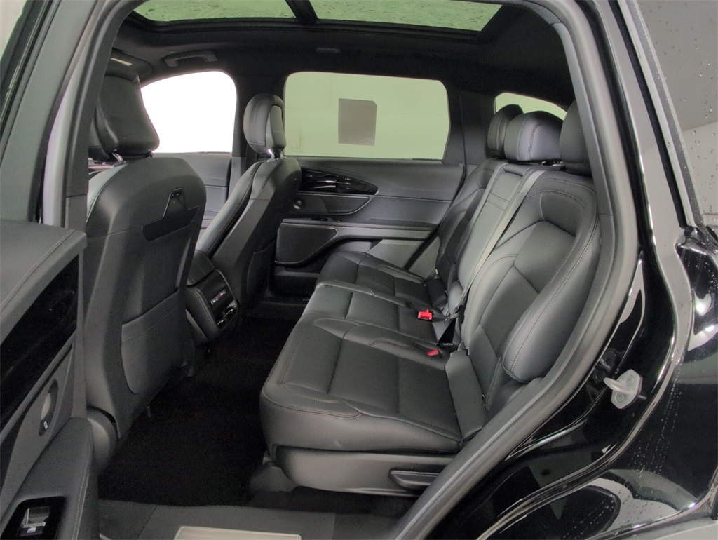 new 2025 Lincoln Nautilus car, priced at $59,521