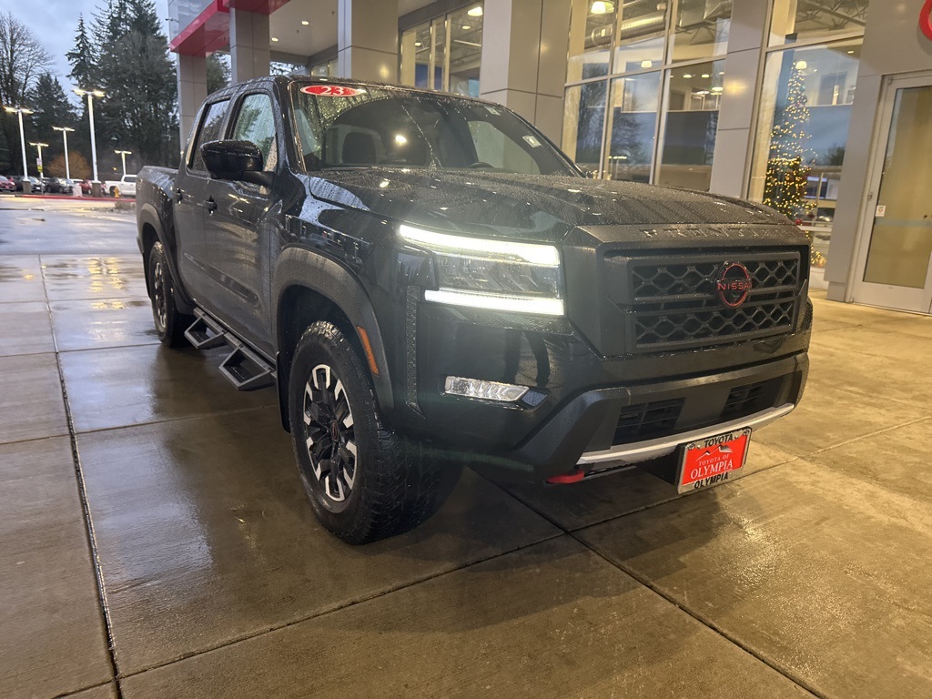 2023 Nissan Frontier PRO-4X's photo