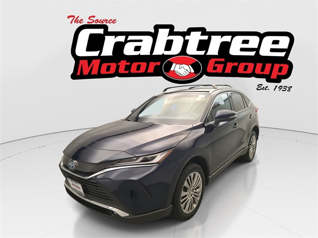 2023 Toyota Venza XLE's photo