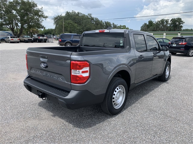 2025 Gray Metallic Ford Maverick XL AWD Truck