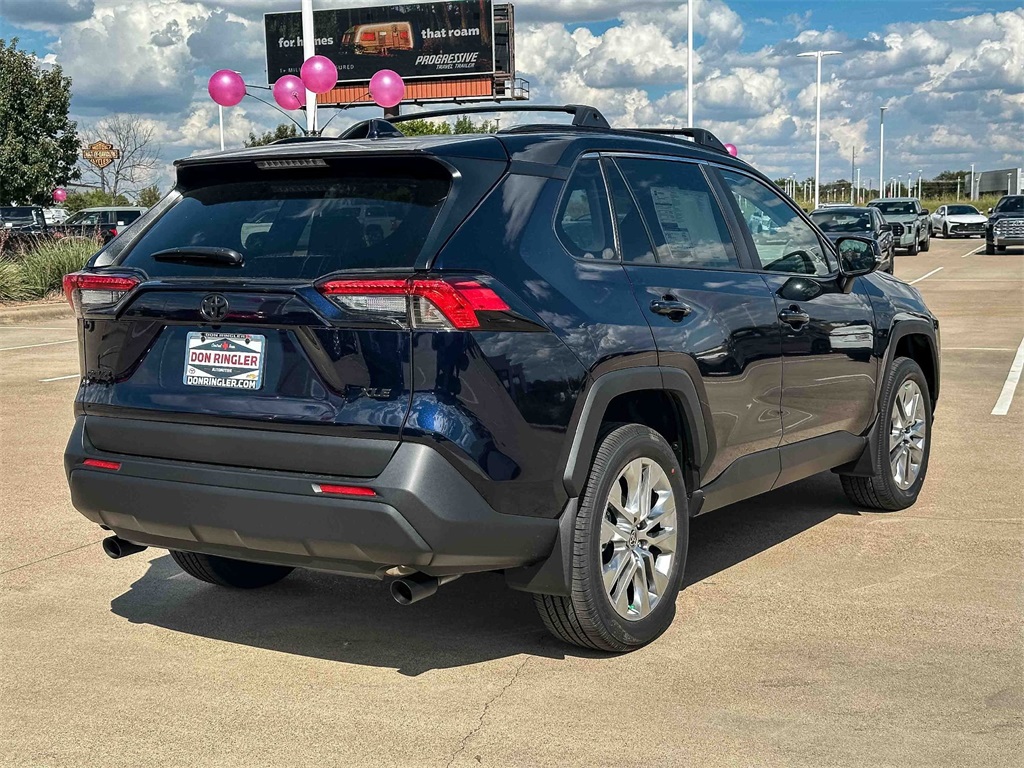 2025 Toyota RAV4 XLE Premium photo 4