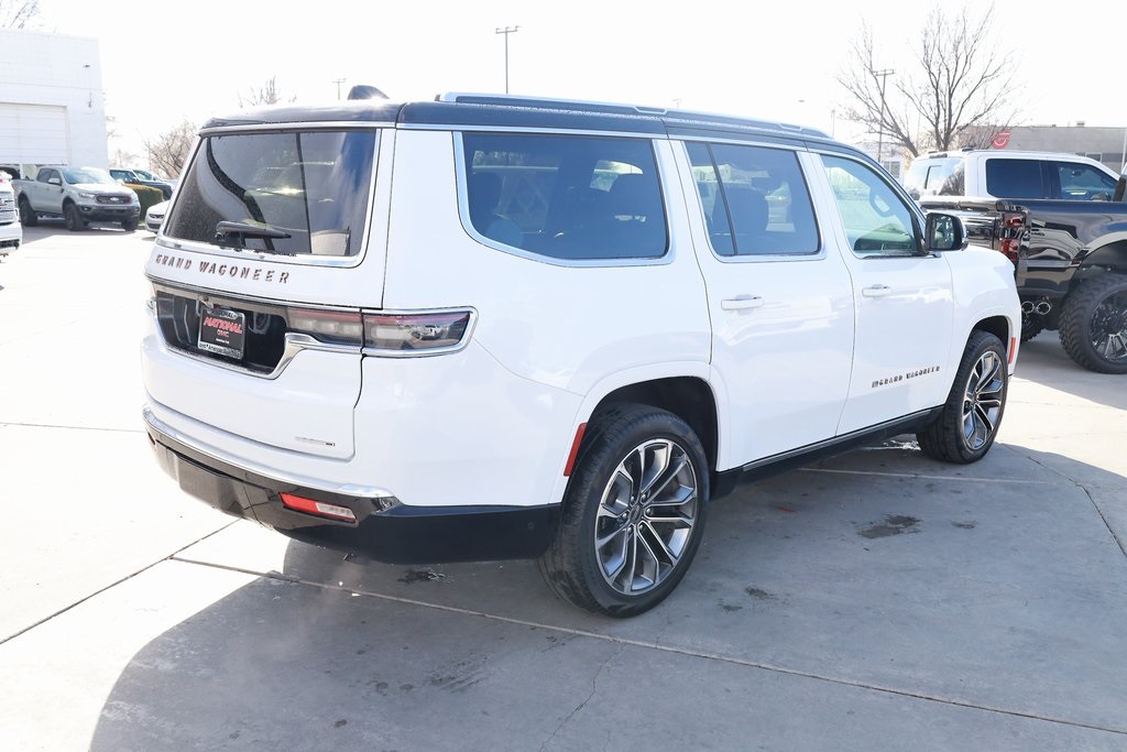 2024 Jeep Grand Wagoneer III photo 3