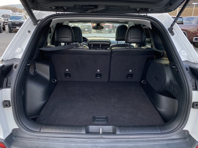 used 2020 Jeep Cherokee car, priced at $18,221