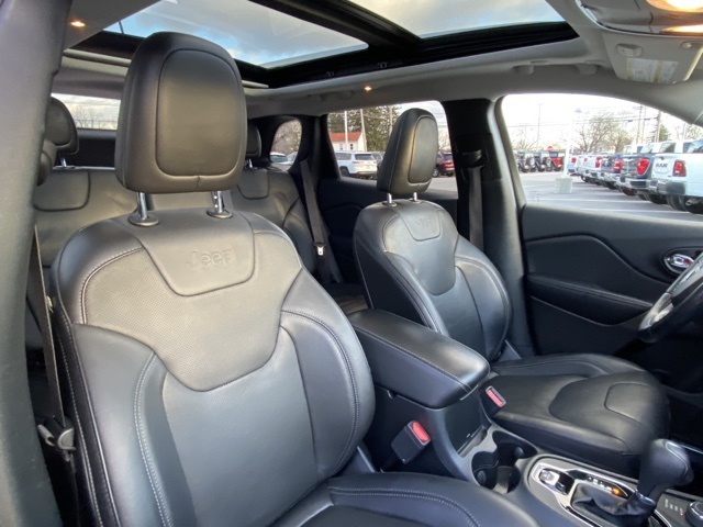 used 2020 Jeep Cherokee car, priced at $18,221