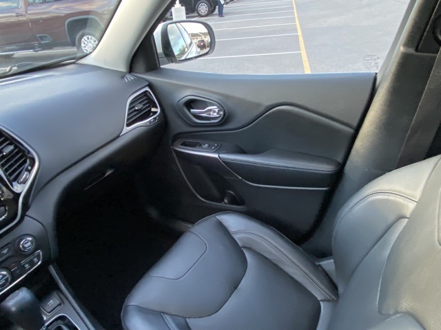 used 2020 Jeep Cherokee car, priced at $18,221