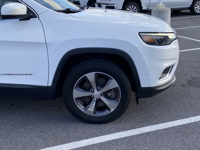 used 2020 Jeep Cherokee car, priced at $18,221