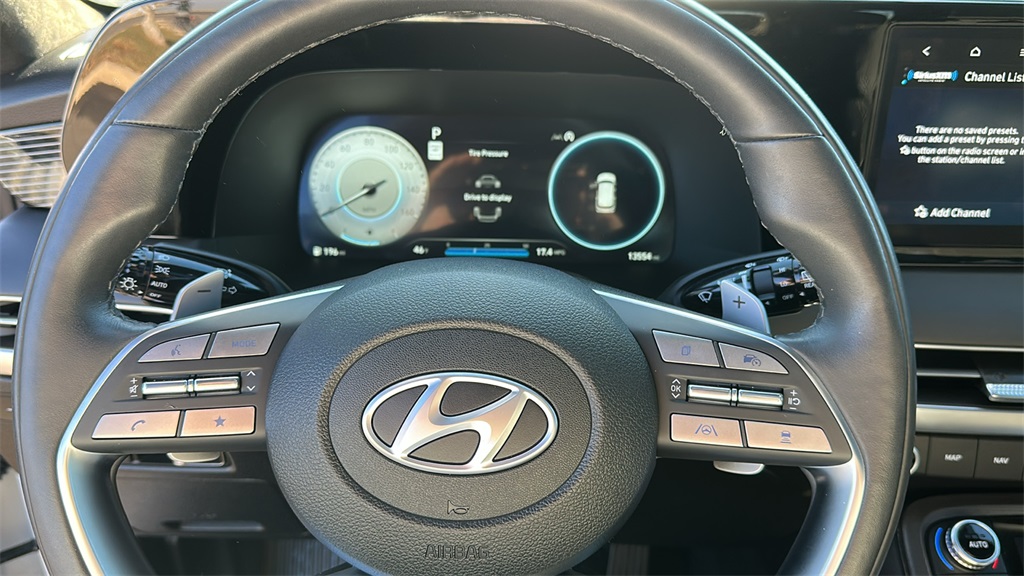 used 2025 Hyundai Palisade car, priced at $43,997