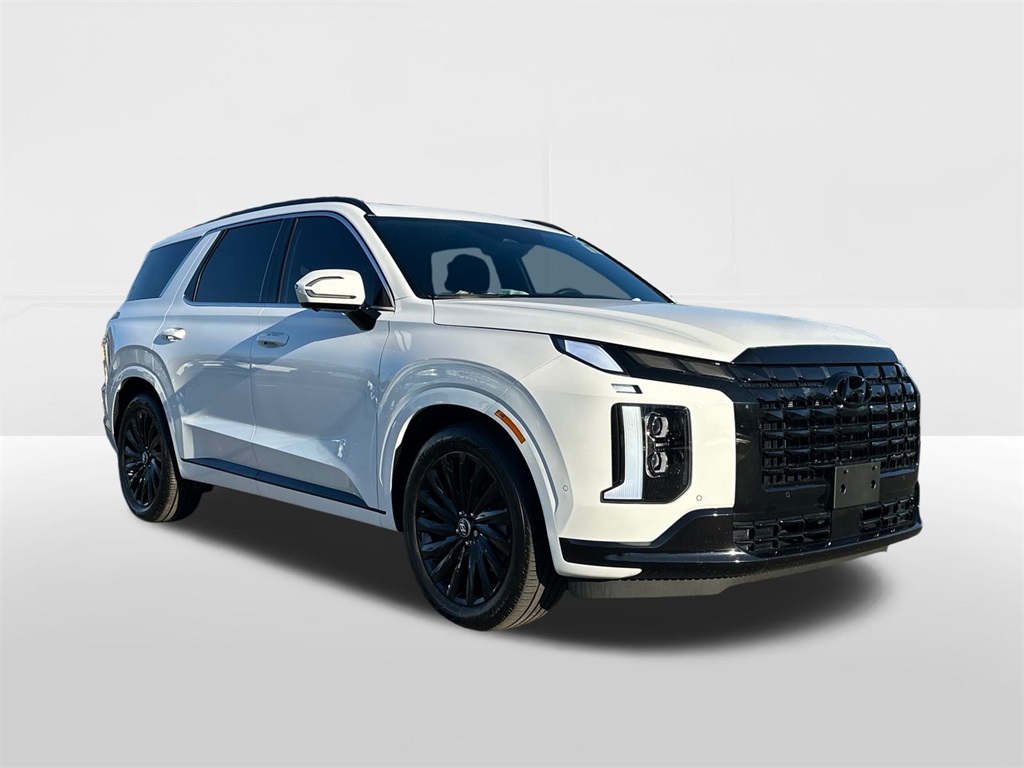 used 2025 Hyundai Palisade car, priced at $43,997