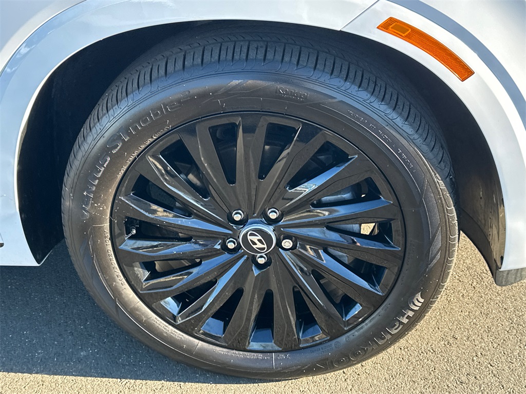 used 2025 Hyundai Palisade car, priced at $43,997