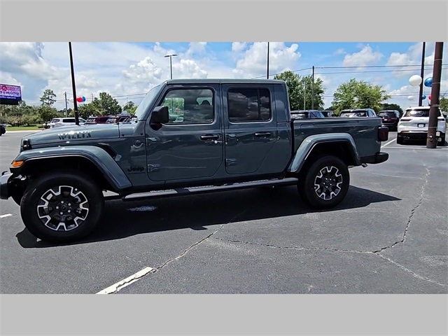 2025 Jeep Gladiator Sport S