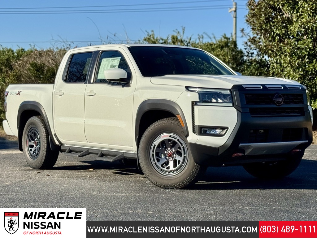 2026 Nissan Frontier PRO-X's photo