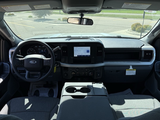 2025 Ford F-350 Super Duty XL