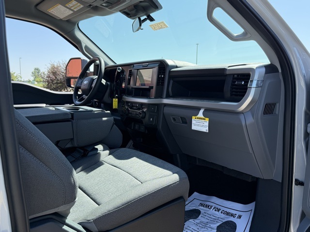 2025 Ford F-350 Super Duty XL