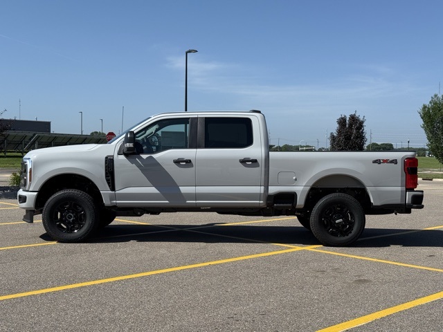 2025 Ford F-350 Super Duty XL