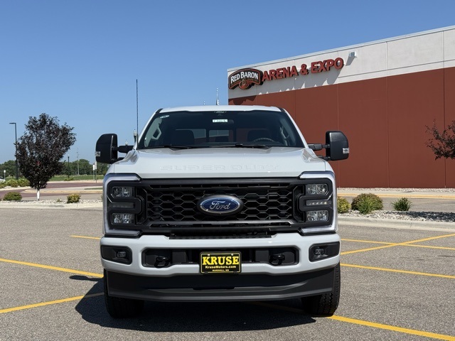 2025 Ford F-350 Super Duty XL