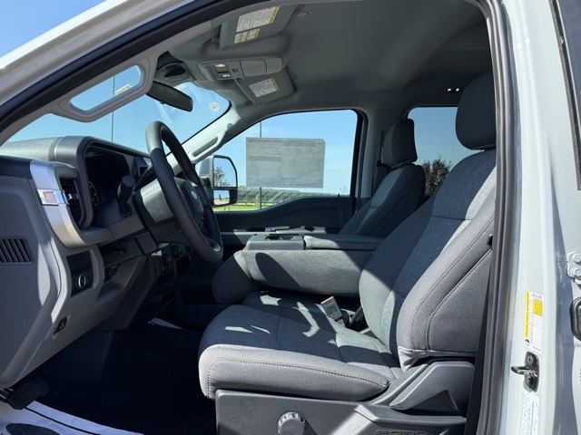 2025 Ford F-350 Super Duty XL