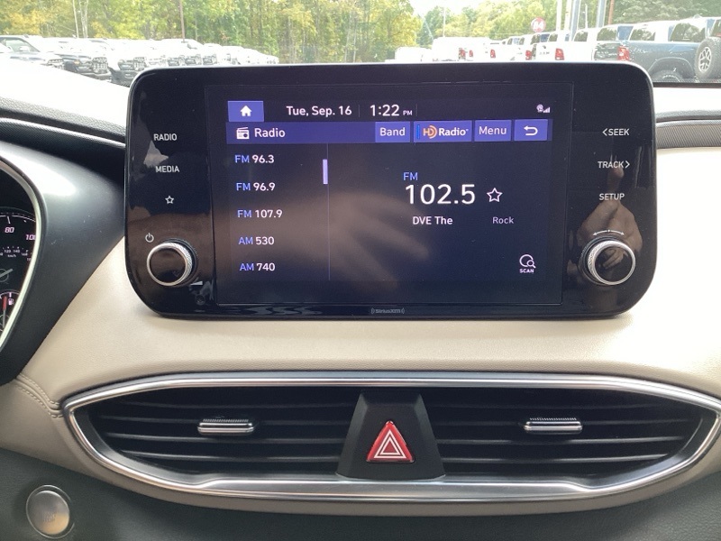 2022 Hyundai Santa Fe SEL photo 23