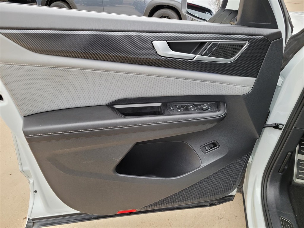 used 2024 Volkswagen Atlas Cross Sport car, priced at $32,700