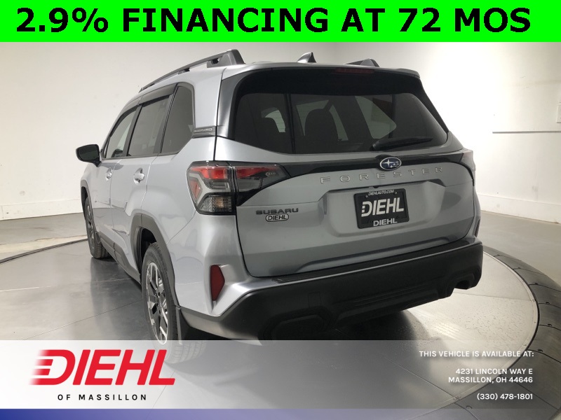 2025 Subaru Forester Premium Base photo 2