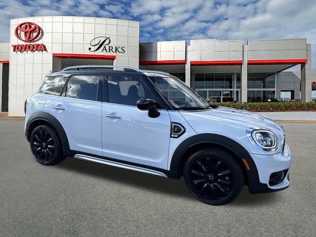 2020 MINI Countryman S's photo