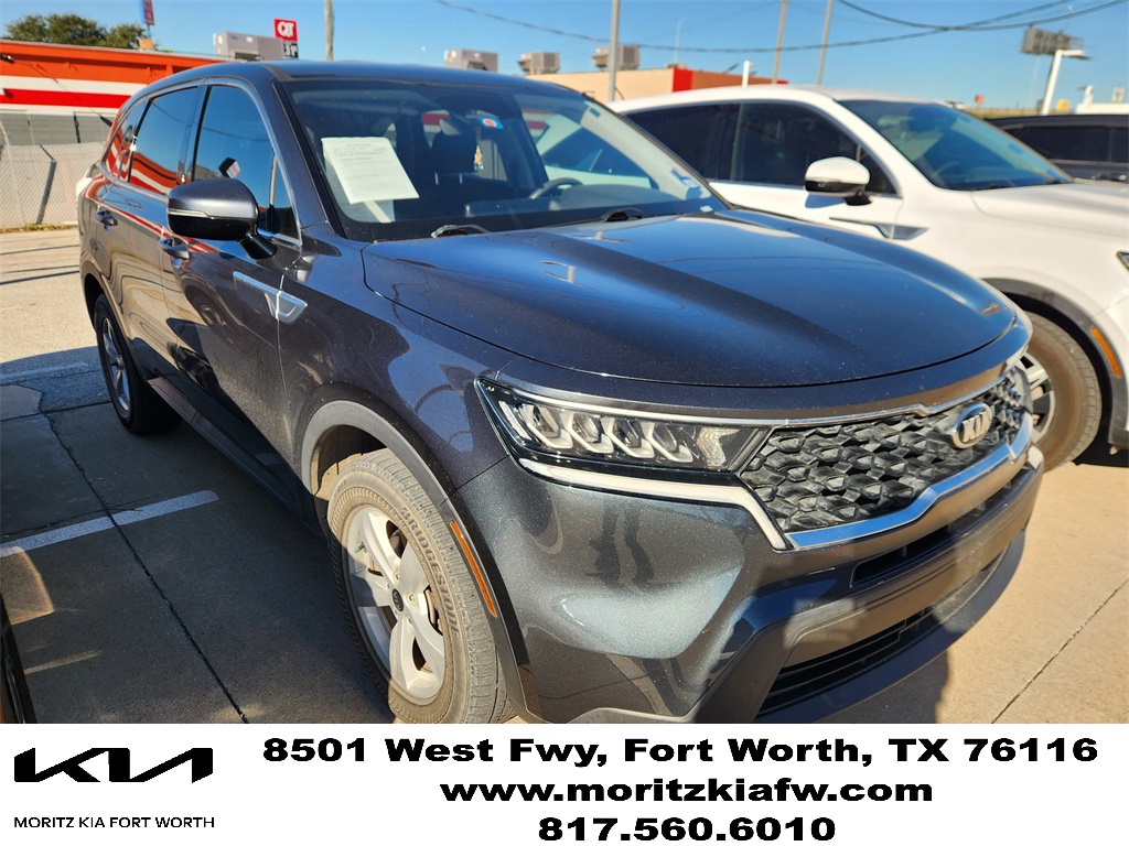 2021 Kia Sorento LX's photo
