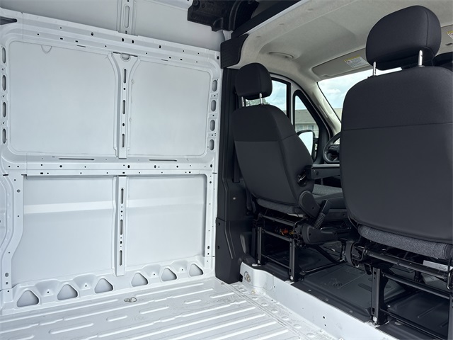 2025 Ram ProMaster 3500 photo 15