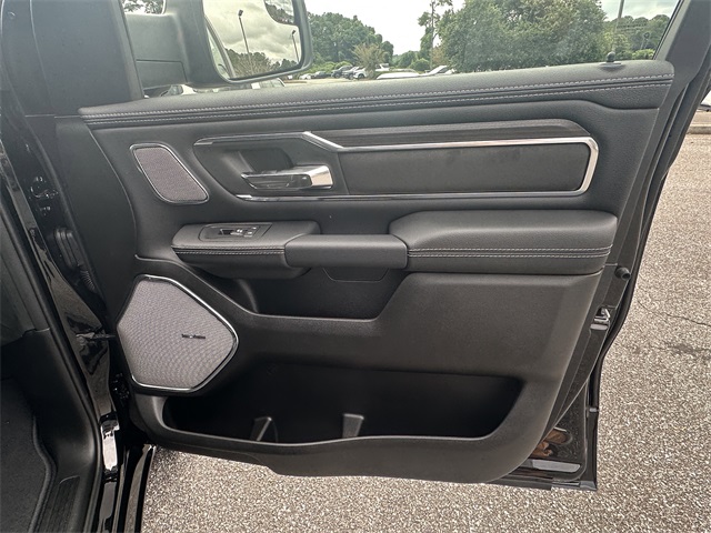 2026 Ram 1500 Laramie photo 14