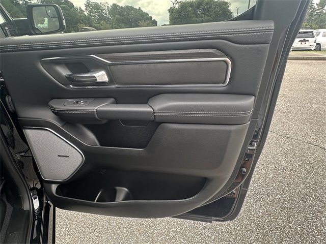 2026 Ram 1500 Laramie photo 16