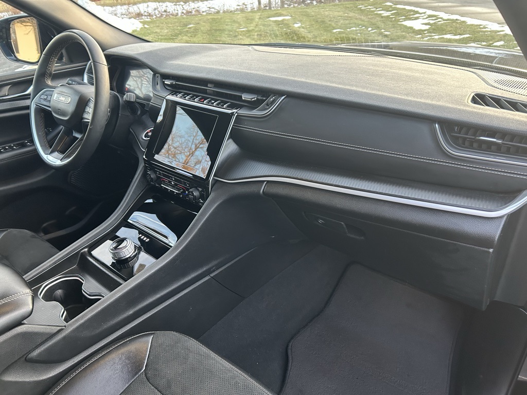 used 2024 Jeep Grand Cherokee L car, priced at $29,374