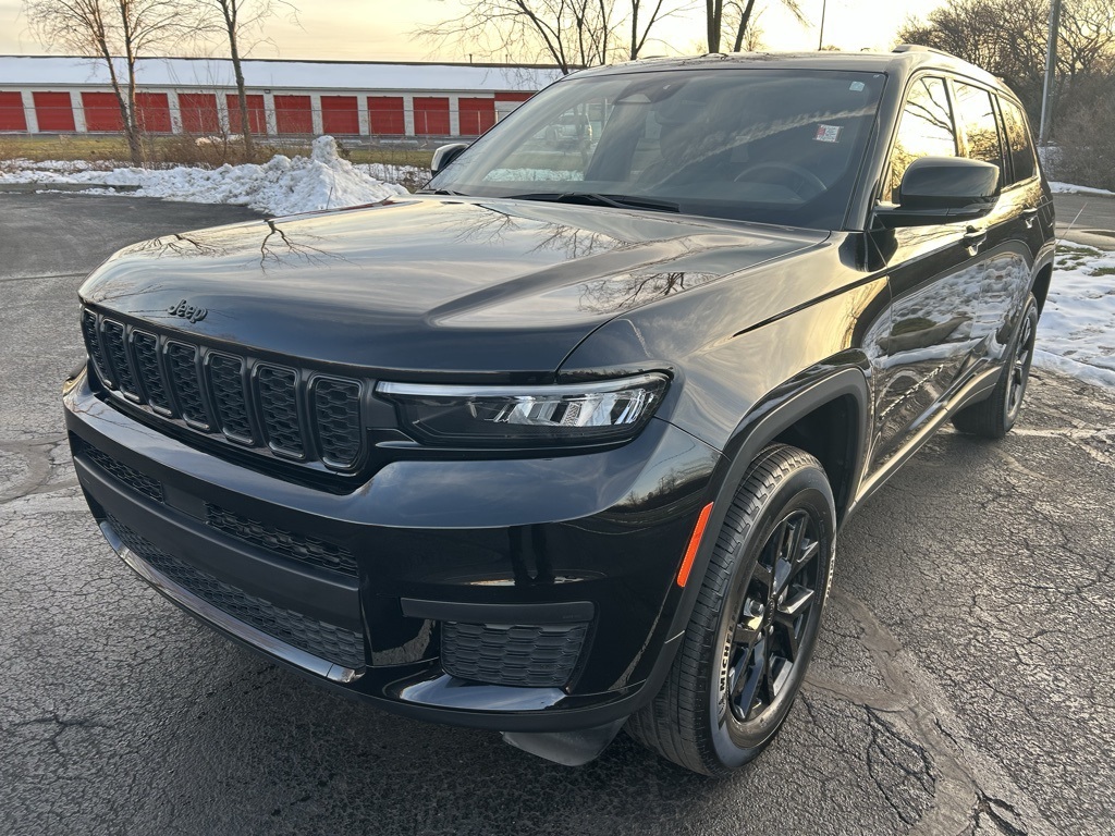 used 2024 Jeep Grand Cherokee L car, priced at $29,374